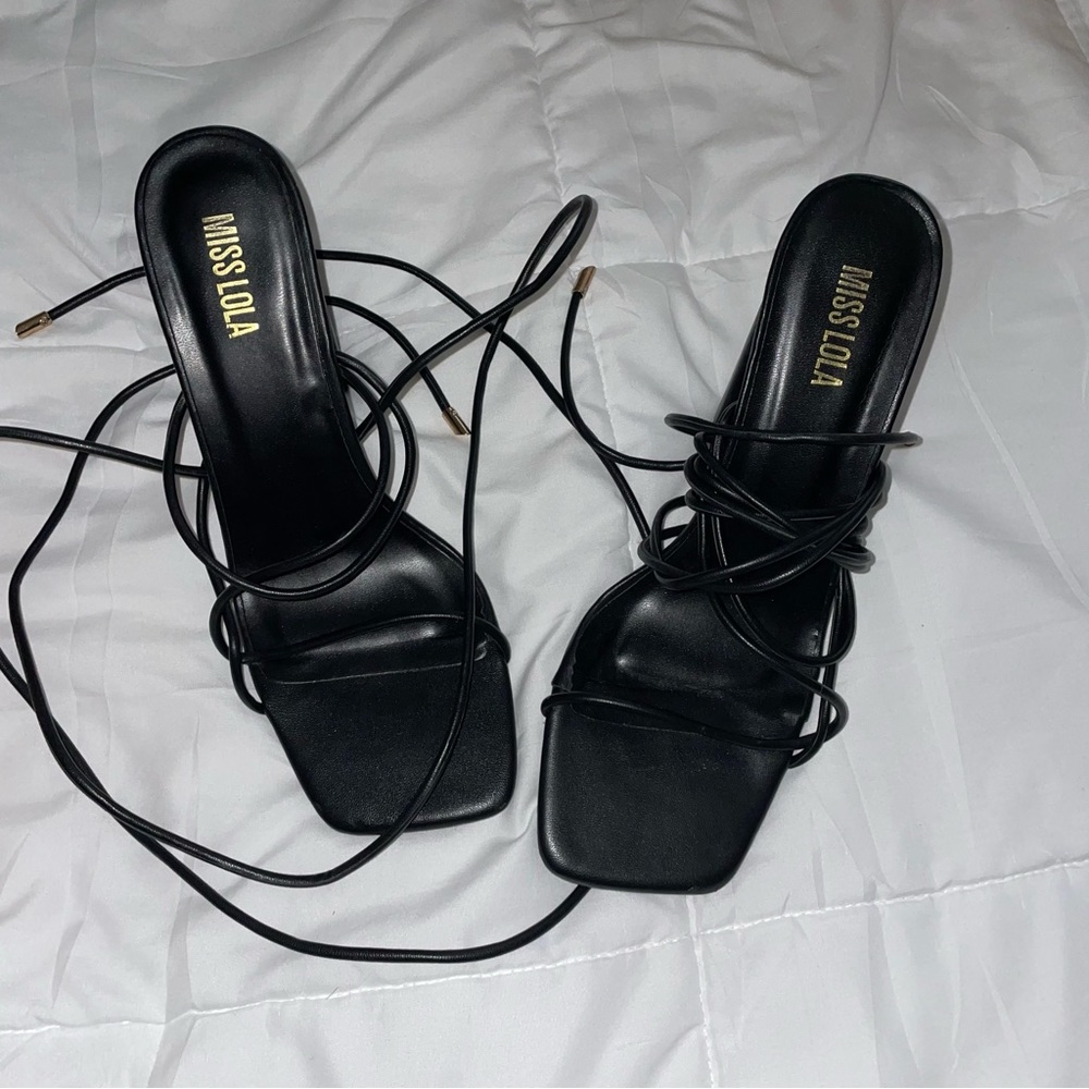 black lace up heels